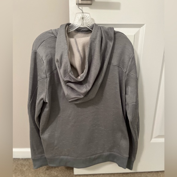 Women’s Under Armour Sweatshirt - Picture 3 of 3